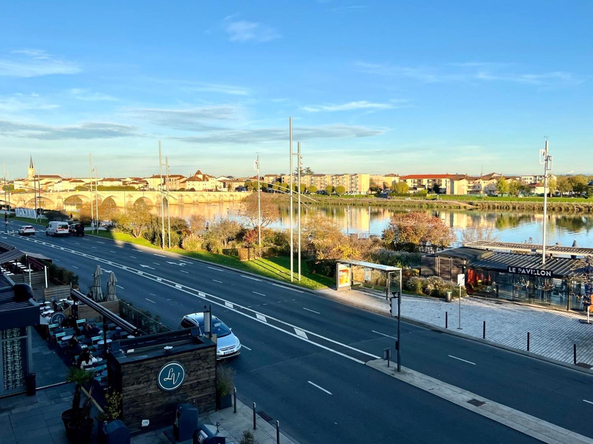 Les Rives De Saone - Balneotherapie Macon Bagian luar foto